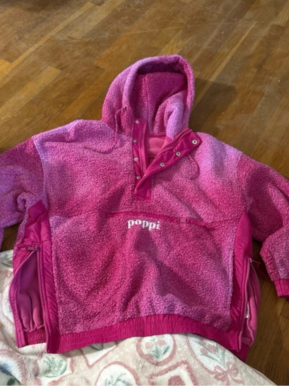 Poppi Women's Bright Pink Sherpa Hoodie Pullover
